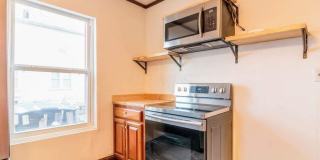 Beautifully Renovated Brick Home in East Franklinton Arts District - Walk to the Best of Columbus! Gallery 8