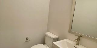 Like-New Beardslee Townhouse... Gallery 5