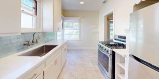 Newly Renovated! 2 bedroom 1 Bath Altadena home with dining room, back porch room and beautiful yard! Gallery 6