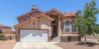 Tri Level, Corner Lot, 4 Bedroom in Sandstone Ranch Estates! Northeast El Paso Gallery 1