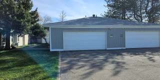 Great 3 Bed / 2 Bath Duplex in Millcreek Gallery 1