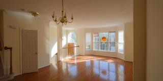 182 SPENCER Terrace SE Gallery 7
