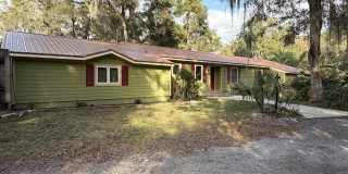 711 Freda Lane Gallery 1