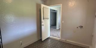 3 Bed 1.5 Bath Gallery 64