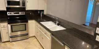 Beautiful Gigantic Condo in Beverly Hills!!! Gallery 4