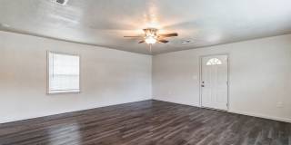 For Lease – 2 Bedroom, 1 Bath Corner Home in Kerrville, TX Gallery 6