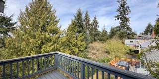 Beautiful Wedgwood Home with Flexible Living + 2nd Kitchen Gallery 31