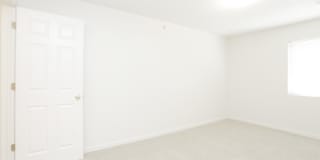 Deerfield Gallery 12