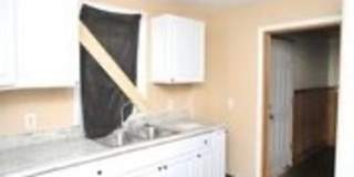 Quaint 4 bedroom, 2 bath home Gallery 6