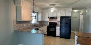 Affordable 2 bedroom apartment, close to beach and all area attractions. Gallery 1