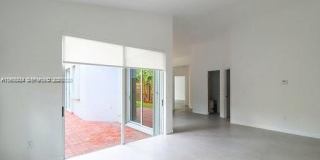 10889 NW 58th Ter Gallery 14