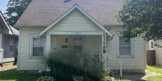 427 North Riley Avenue Gallery 1