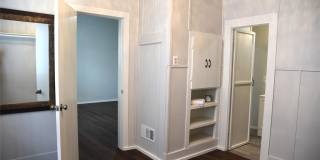 900 W Chestnut Street Gallery 13