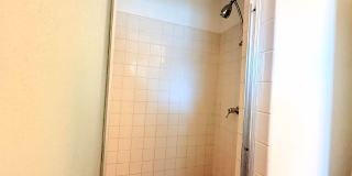 Fantastic 3 bed - 2 bath Home with backyard in North Hills Gallery 29