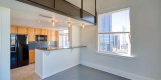 11 East Forsyth Apartments Gallery 21