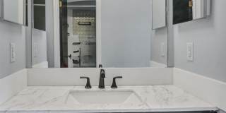 2002 Greene Street 113 Gallery 16