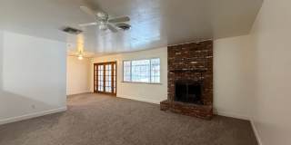 4 Bedroom 2 Bathroom House with 2 Car Garage Located in Fashion Square Near Schools and Shopping 4 Bedroom 2 Bathroom House with 2 Car Garage Located in Fashion Square Near Schools and Shopping Gallery 31