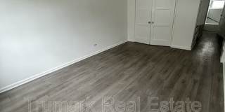 106 E Randolph St Gallery 1