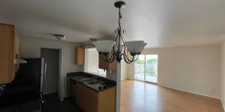 Tacoma Top Floor 2bed/1bath condo Gallery 4