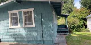 2106 42nd Ave SW Gallery 16