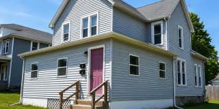 9 1/2 E Washington St Gallery 1