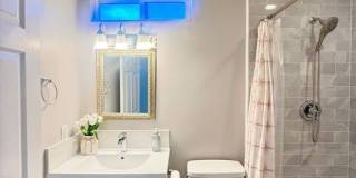 18002 Collins St Gallery 10