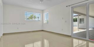 16453 NE 33rd Ave Gallery 27