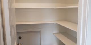 Spacious Springville Townhome Gallery 8
