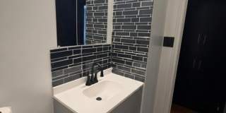 Charming 2BR House in Columbus-Near downtown Gallery 8