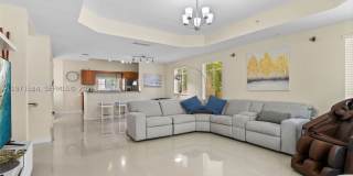 18413 NE 27th Ct Gallery 10