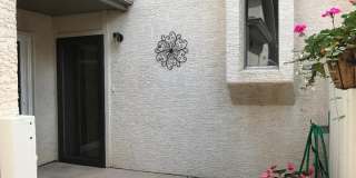 2 Bedroom Townhome with pool and fitness center Gallery 3