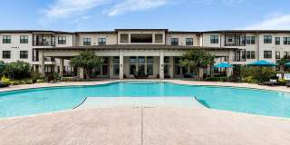 55+ Active Adult Apartment Homes - Ivy Point Klein Gallery 5