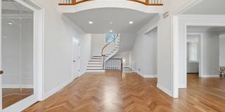 2181 2nd Street Gallery 3