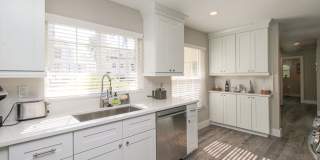 ** ROYAL HARBOR 2/2 REMODELED TOP TO BOTTON BEAUTY READY FOR SEASON ** BRING YOUR OWN BOAT ** GULF OF MEXICO ACCESS ** Gallery 22