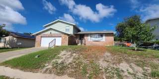 1646 W Paradise Lane Gallery 1