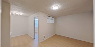 University Manor - Newly Renovated Units just a short walk from Campus! Gallery 95