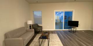 Room in 4 Bedroom Townhome at Memorial Pkwy Room in 4 Bedroom Townhome at Memorial Pkwy Gallery 10
