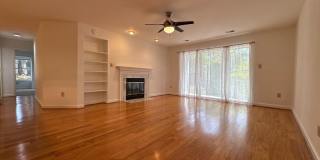 13613 SIR THOMAS WAY #12 Gallery 2