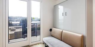 2037 Yale Gallery 11