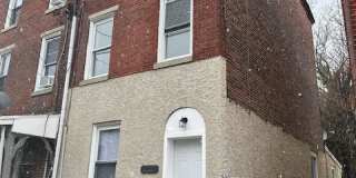 217 East Bringhurst Street Gallery 1