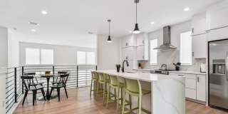 A charming coastal townhouse, just minutes from downtown St. Pete! Gallery 7