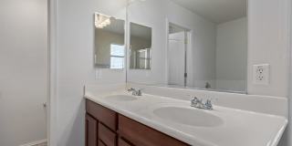 4937 N 108th Avenue Gallery 21