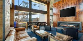 235 N COLUMBUS Boulevard Gallery 43