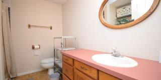 Bright Holladay 4 Bed Home – High Ceilings in Prime Location!! Gallery 28