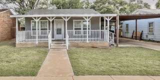 Adorable, Updated 2/1 in Arnett Benson with Storage Shed! Gallery 1