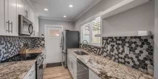 Renovated Spanish-Style 2/1 Beach Bungalow Just Steps to the Ocean! Gallery 18