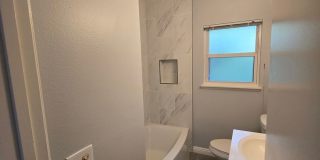 Fairfax/Culver 2-bedroom apartment Cameo Woods Gallery 12