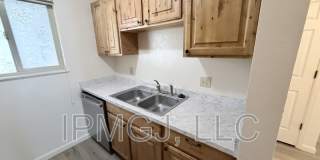 3150 Lakeside Drive Gallery 4