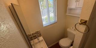 Kensington_Upper level Spacious 1Bed 1Bath reserved parking Gallery 7