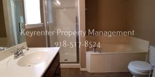 3 Bed | 2 Bath in Jenks! Gallery 34